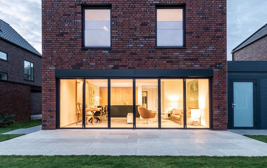 Neue Fenster-Technologien bringen Komfort und Sicherheit ins Zuhause.